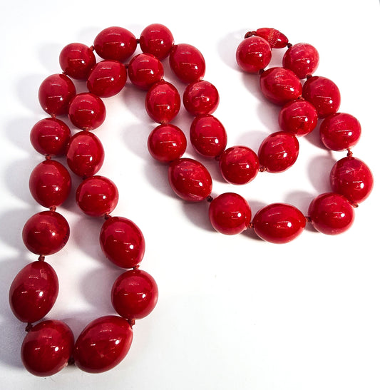 Cherry Red Lucite large alternating bead vintage beaded necklace