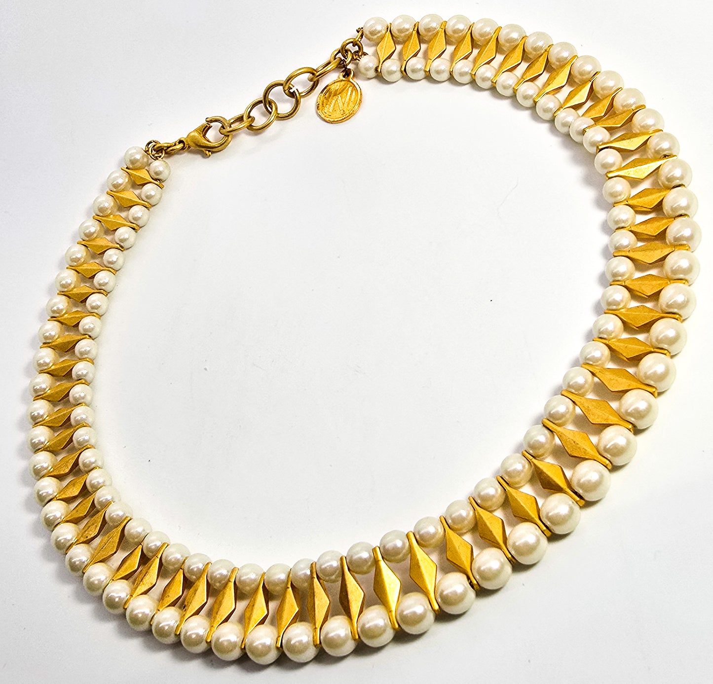 Anne Klein AKI gold toned and white faux pearl vintage signed retro necklace