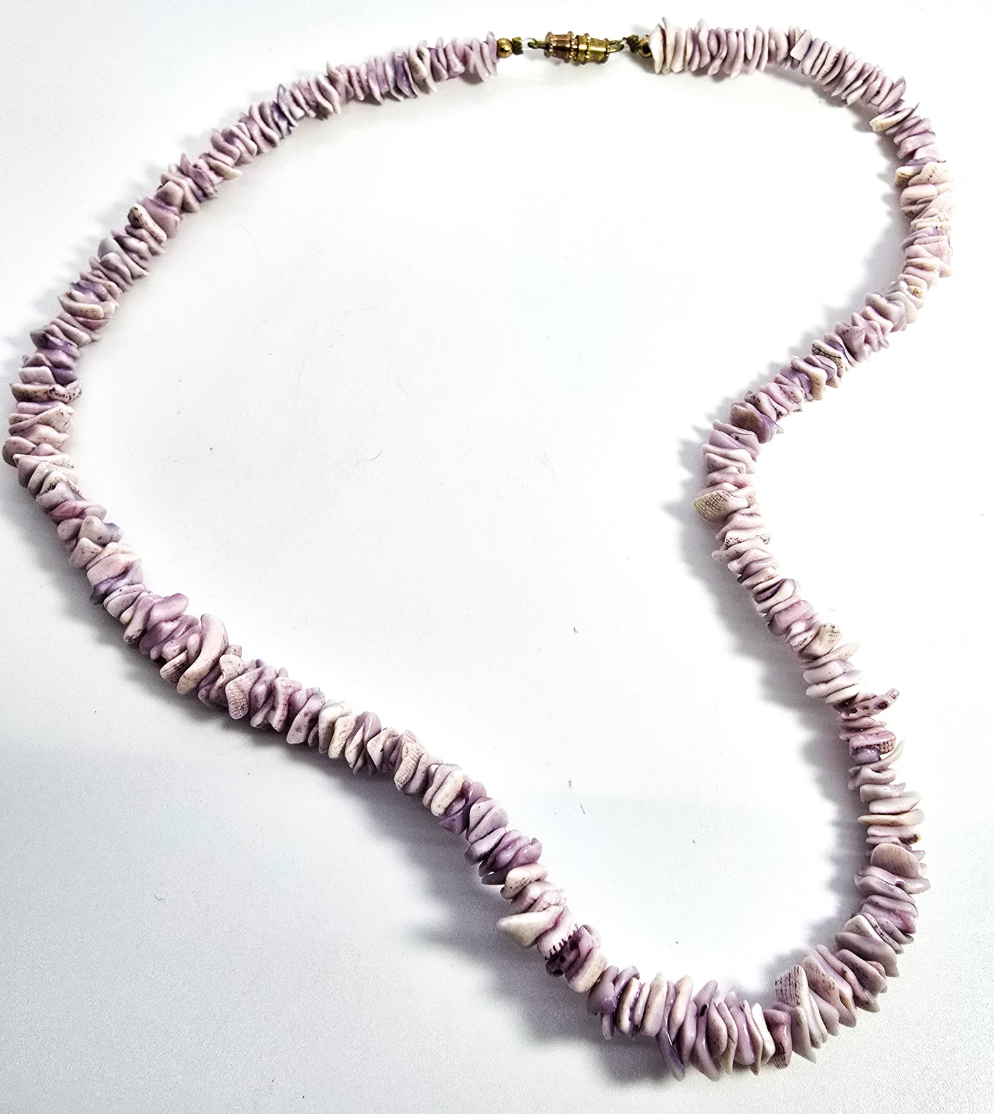 Purple puka shell retro skater vintage 18 inch necklace