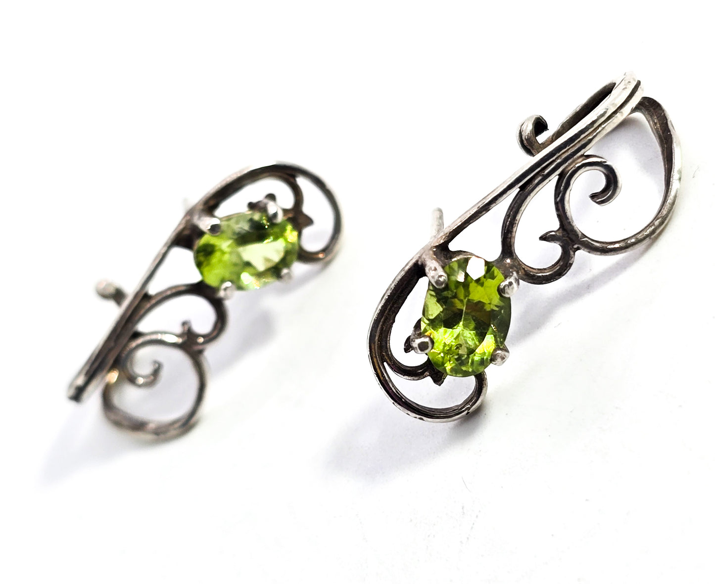 Peridot gemstone sterling silver scroll open work post vintage earrings