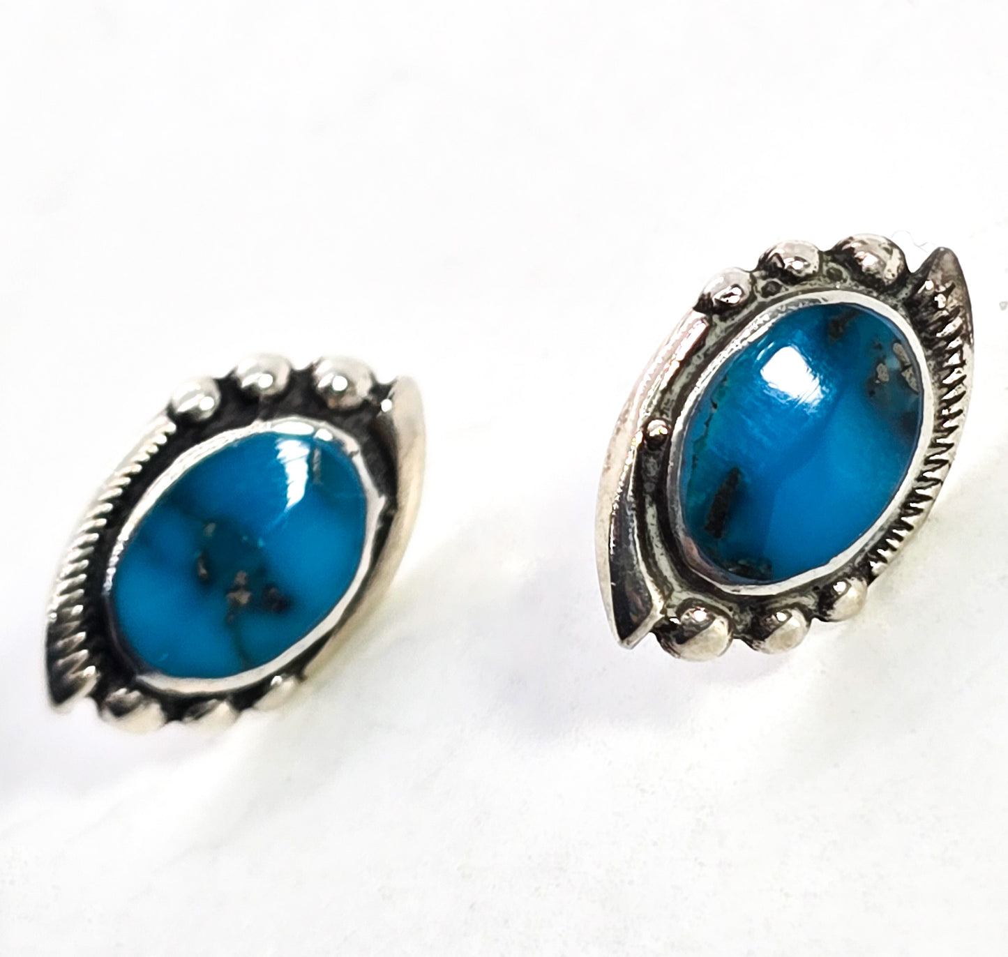 Navajo Native American Turquoise sterling silver vintage stud earrings