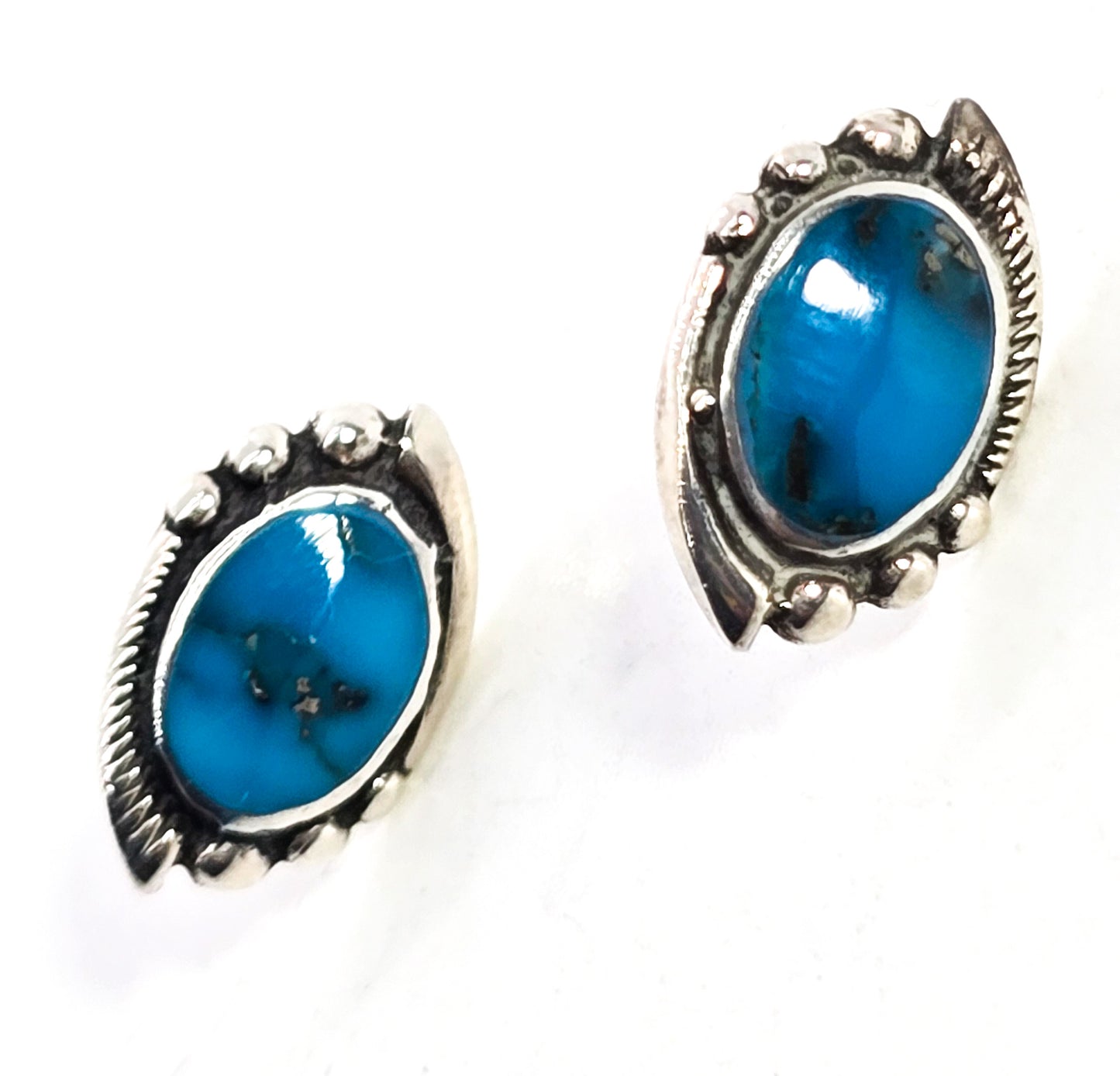 Navajo Native American Turquoise sterling silver vintage stud earrings