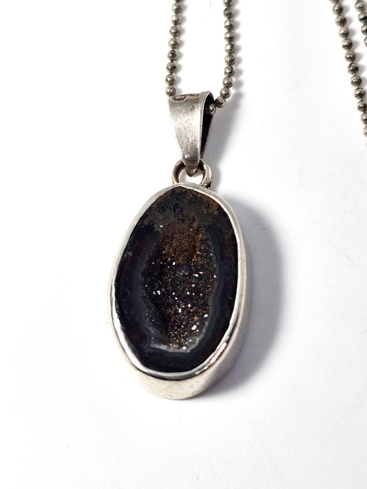 Tabasco geode black druzy red CVM vintage sterling silver pendant necklace