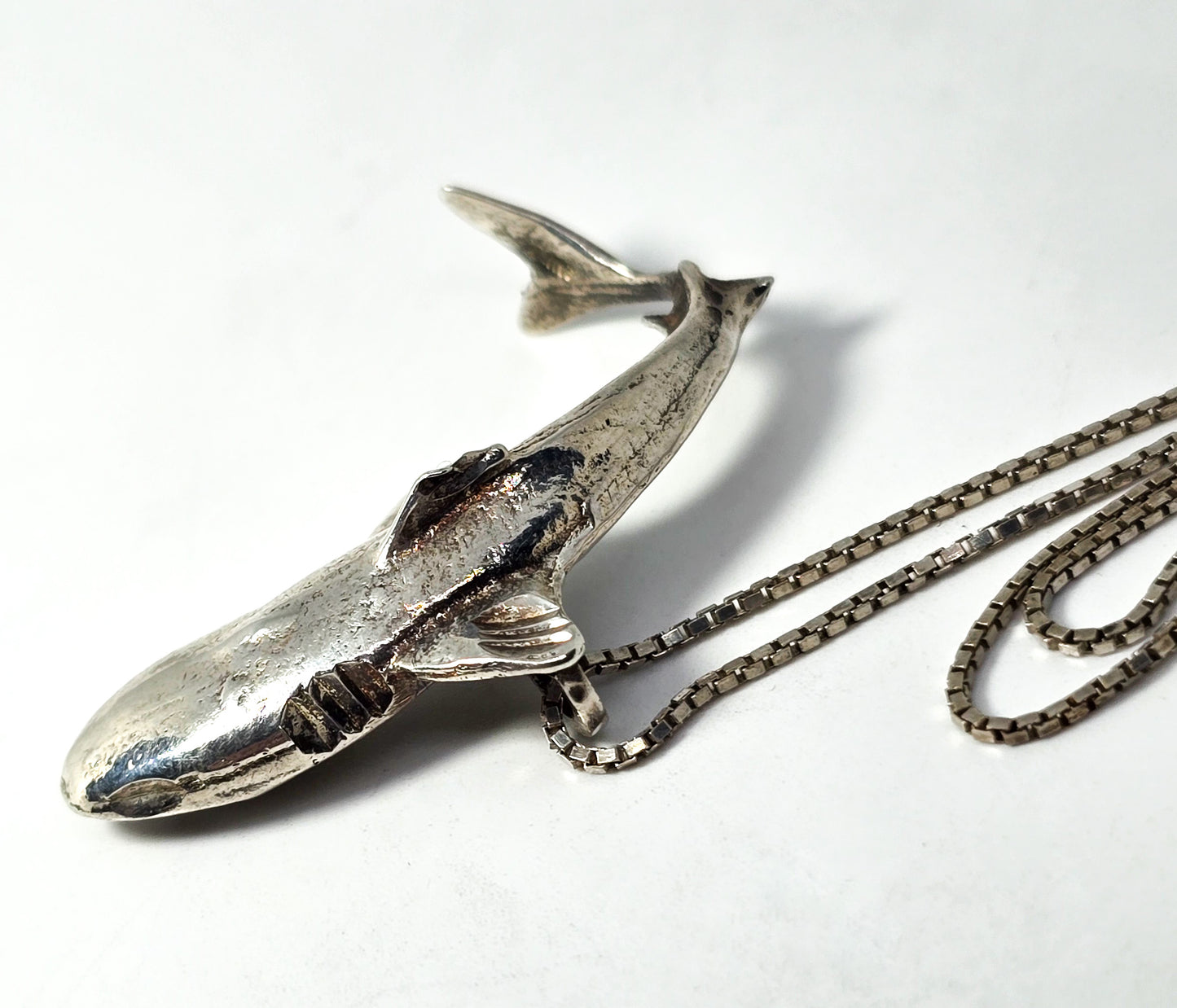 Great white shark solid sterling silver vintage retro surfer ocean pendant necklace