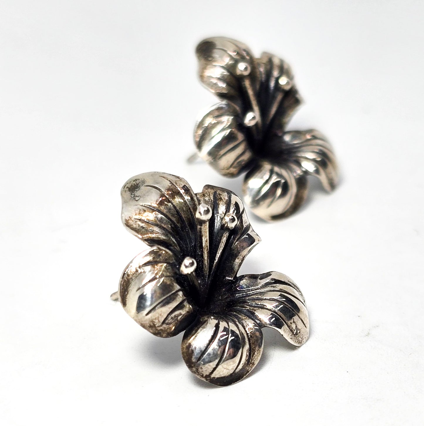 Beau sterling vintage hibiscus flower signed mid century post earrings