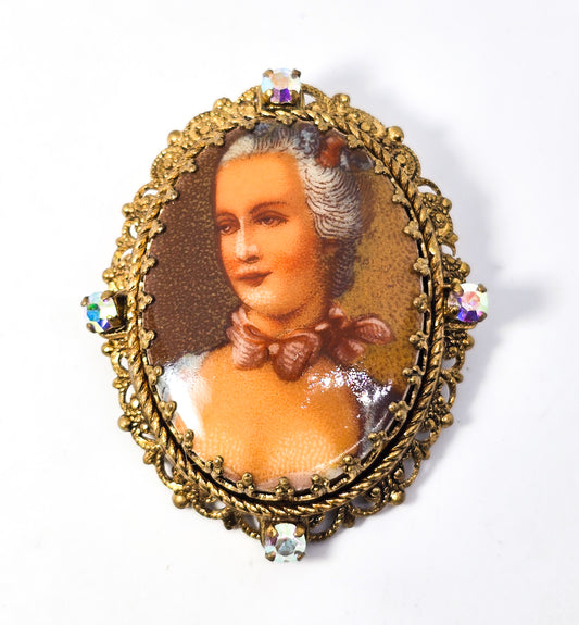 Marie Antionette Aurora Borealis rhinestone Western Germany vintage cameo brooch