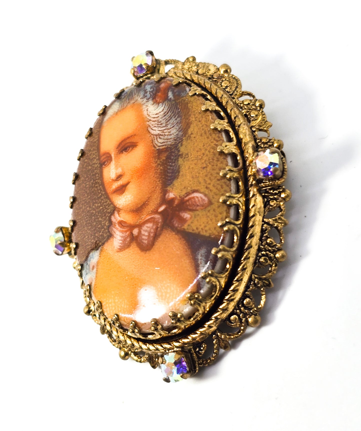 Marie Antionette Aurora Borealis rhinestone Western Germany vintage cameo brooch