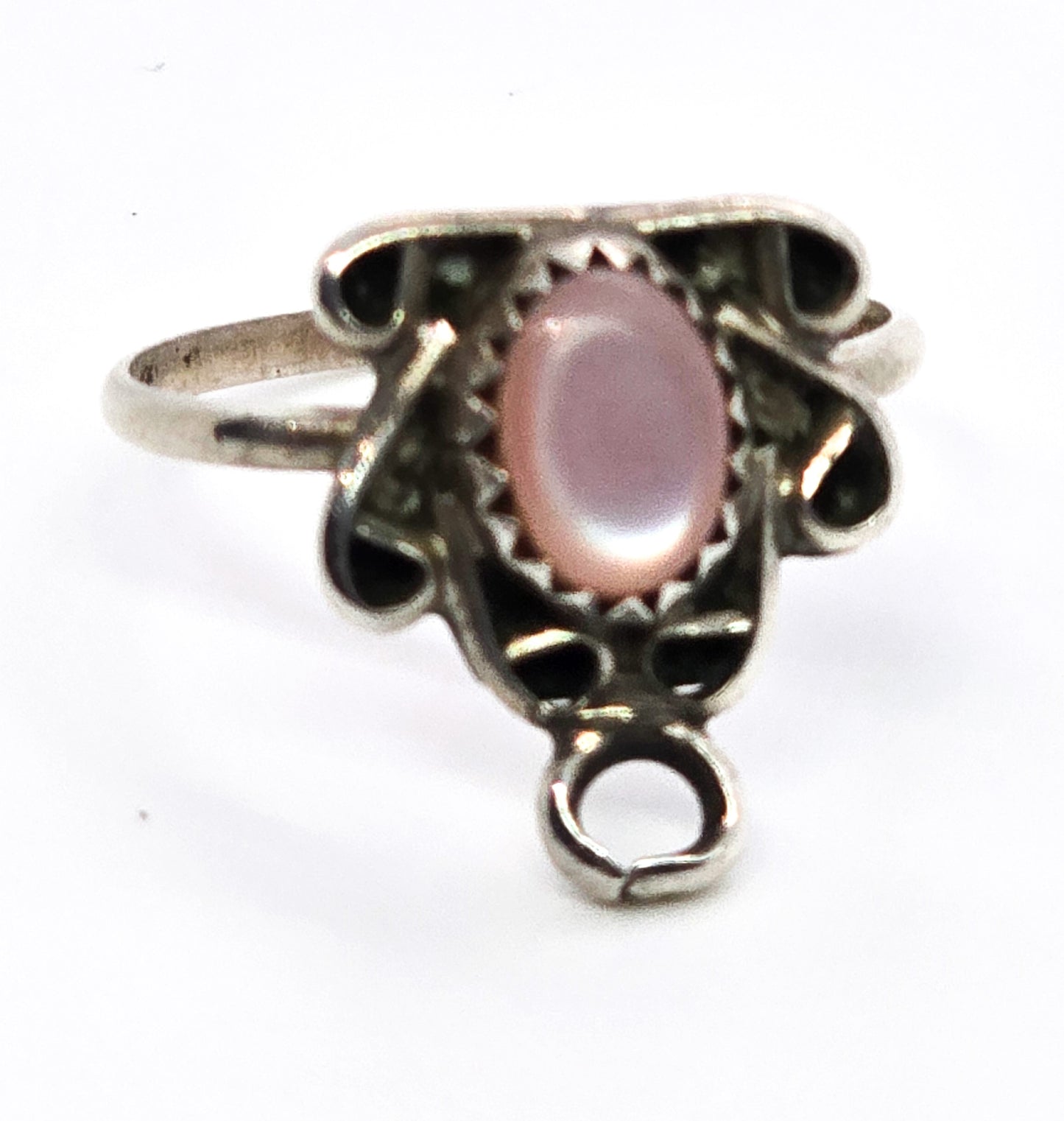 Pink slipper shell Native American vintage sterling silver loop ring size 7.5