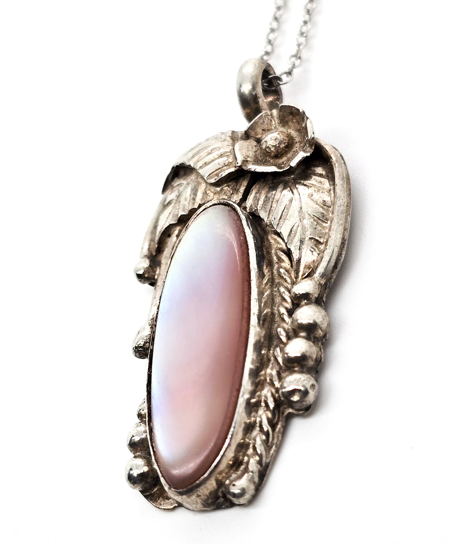 Pink Slipper Shell MOP Navajo Native American Sterling silver vintage pendant necklace