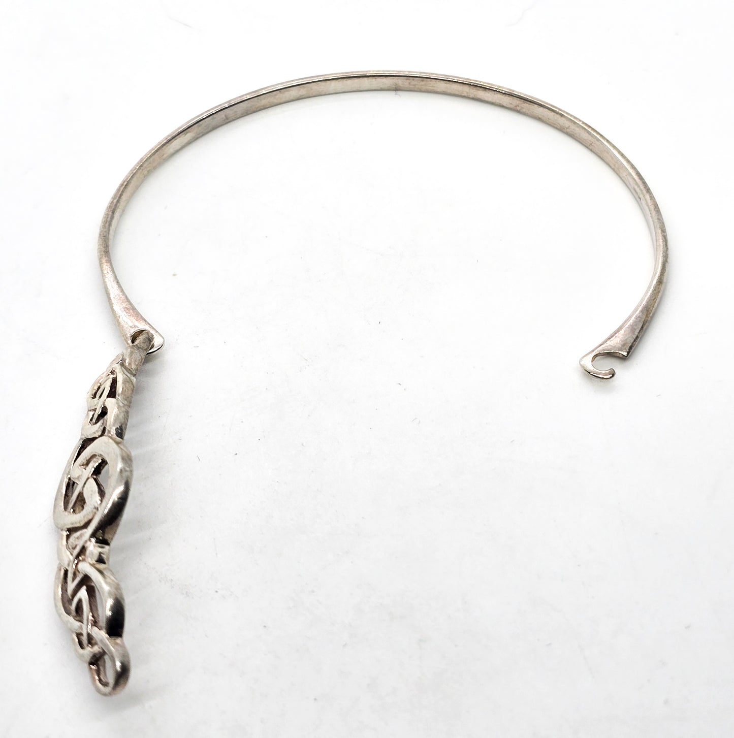 Irish Celtic knot hinged vintage thin sterling silver bangle bracelet Ireland