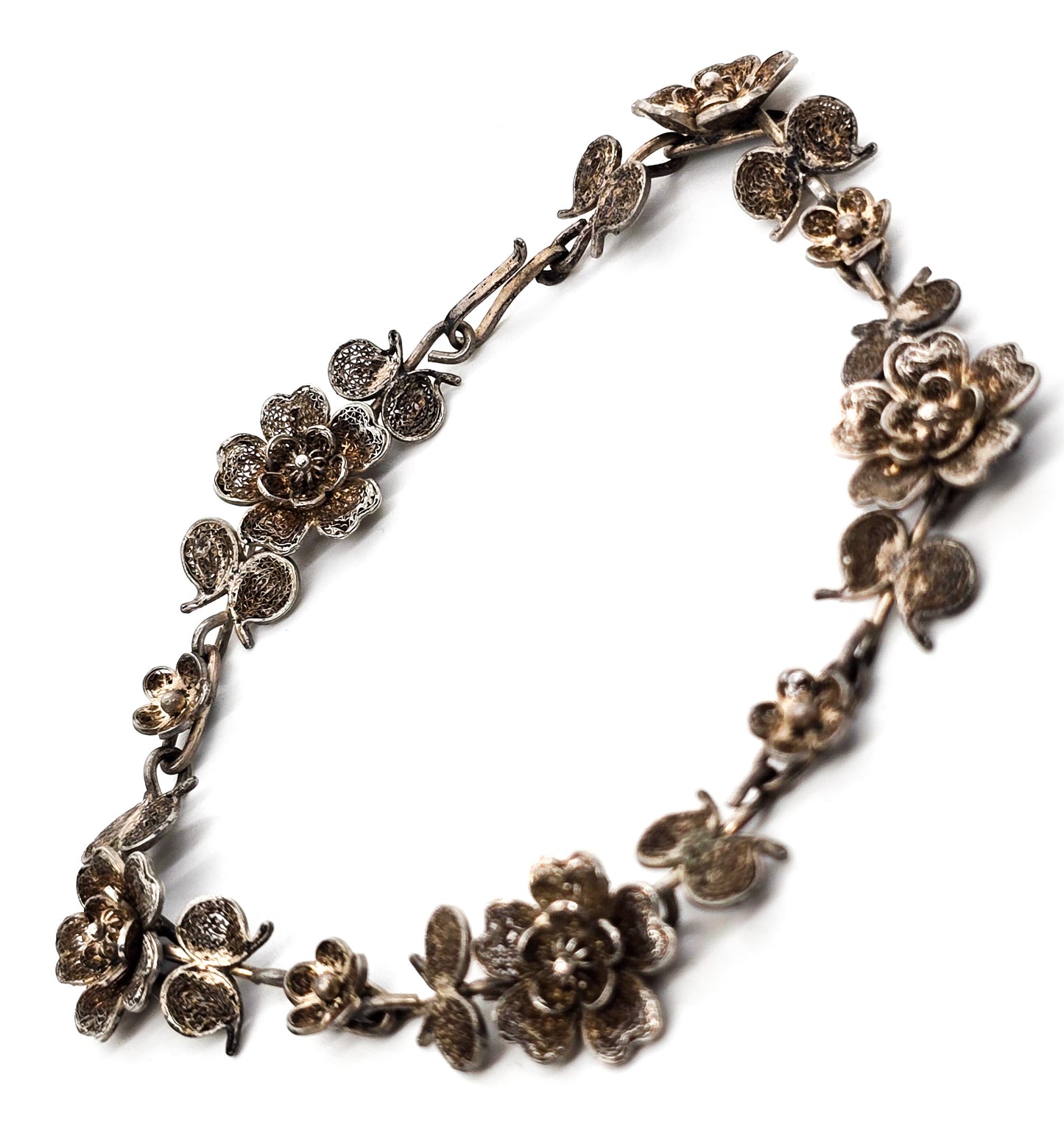 Spun silver flower cannetile vintage sterling sliver tennis bracelet