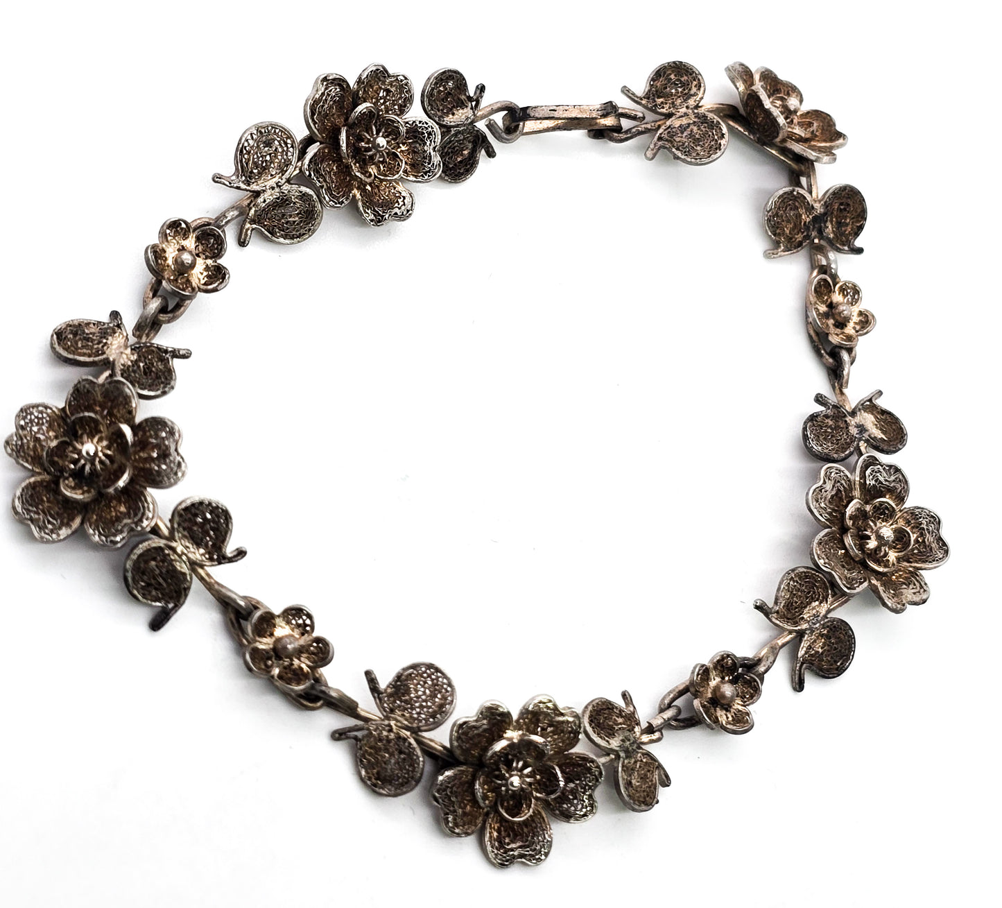 Spun silver flower cannetile vintage sterling sliver tennis bracelet