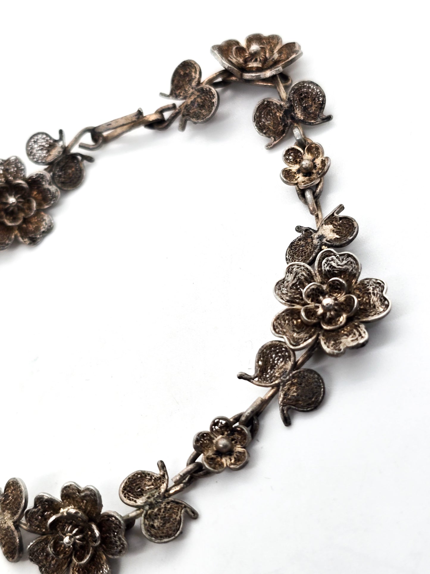 Spun silver flower cannetile vintage sterling sliver tennis bracelet