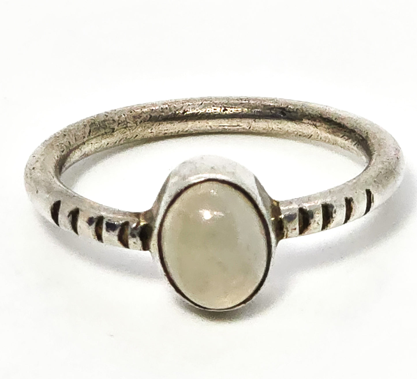 Rainbow yellow orange flash moonstone solitaire sterling silver ring size 6.75