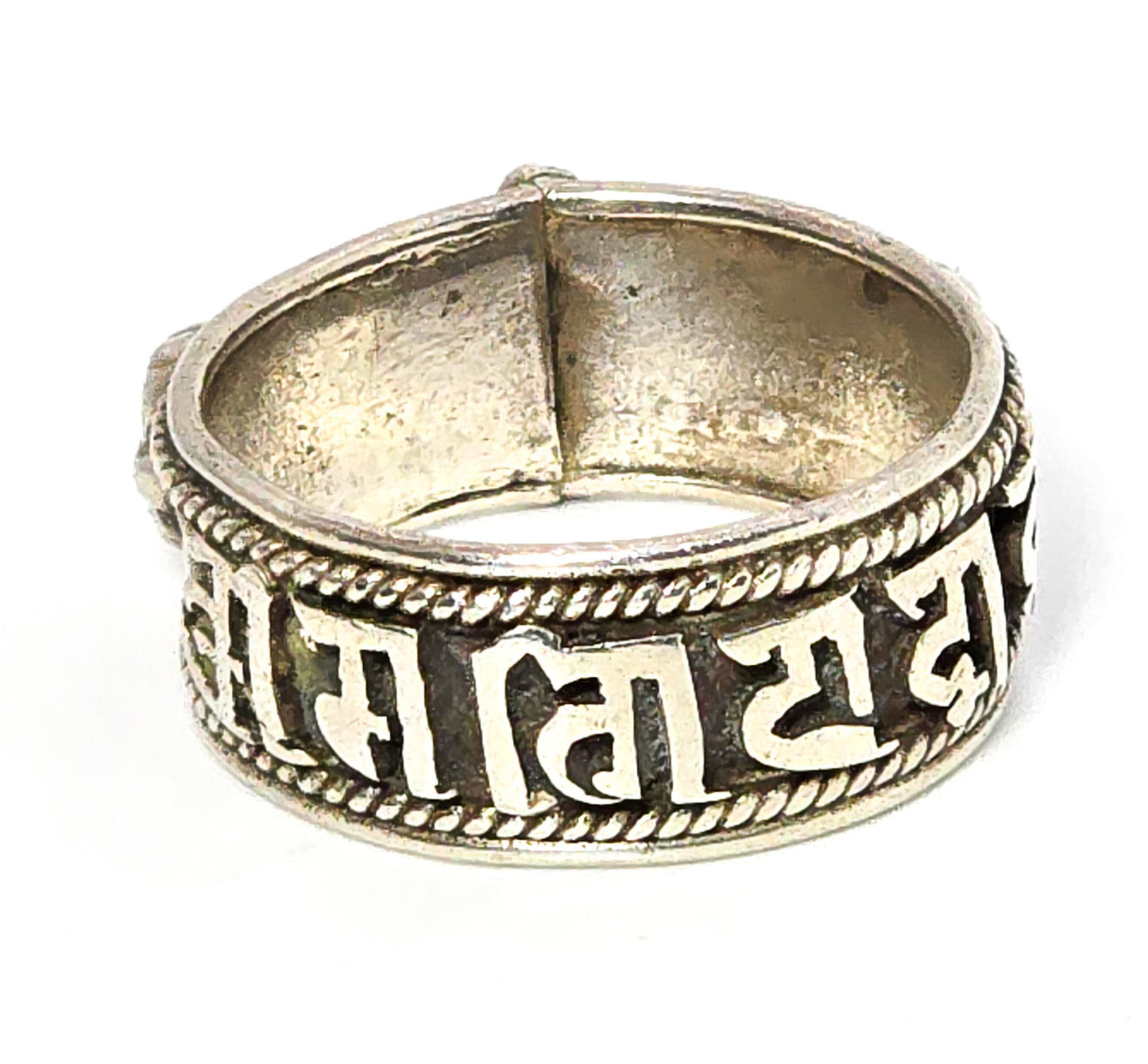 Feng Shui Om Mane Padme Hum Hindu sterling silver thick ring band size 9