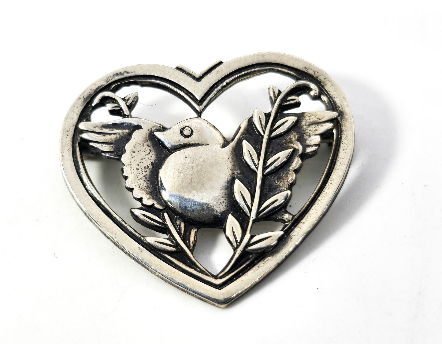 Coro Pegasus "NORSELAND" bird in heart 1940's vintage sterling silver Brooch Pin