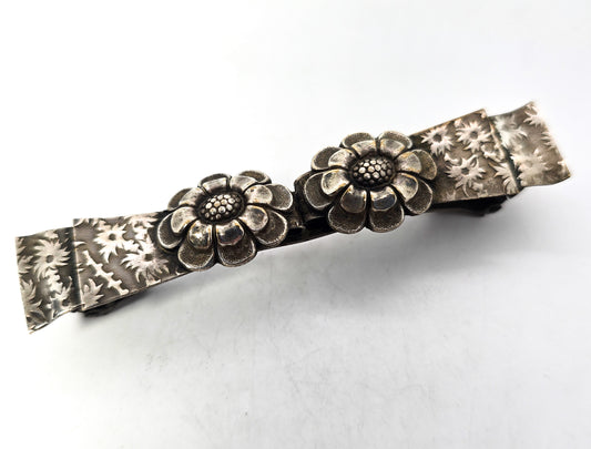 Art Deco Natty Creations embossed flower vintage scarf clip brooch