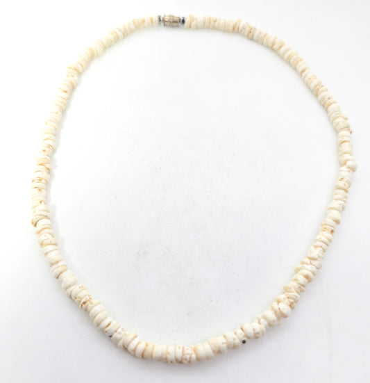 Puka shell vintage beaded retro 90's surfer skater necklace 16 inches