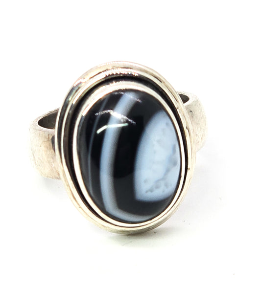 Black Sardonyx agate gemstone vintage solid sterling silver ring size 6