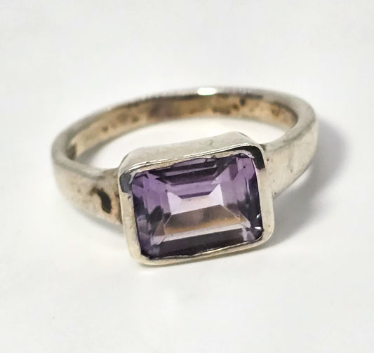 Amethyst purple gemstone Rectangle sterling silver vintage ring size 7