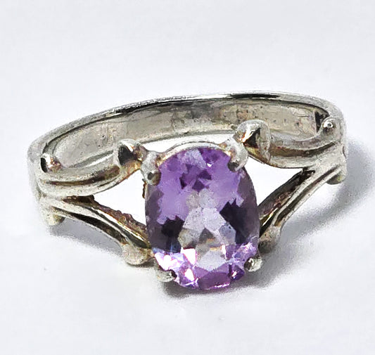 Amethyst purple gemstone retro sterling silver vintage ring size 5.5