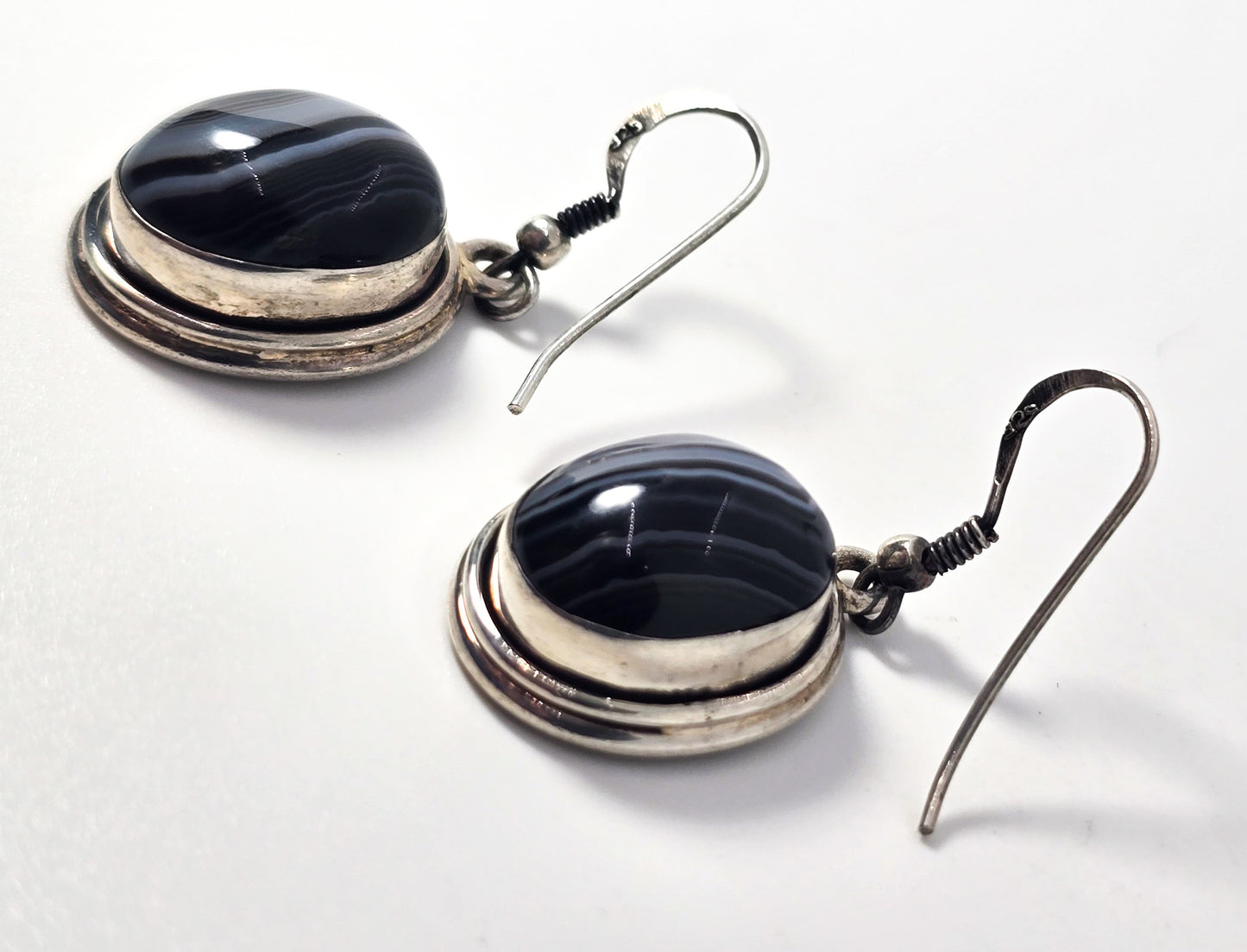 Black Sardonyx banded agate gemstone vintage solid sterling silver Earrings
