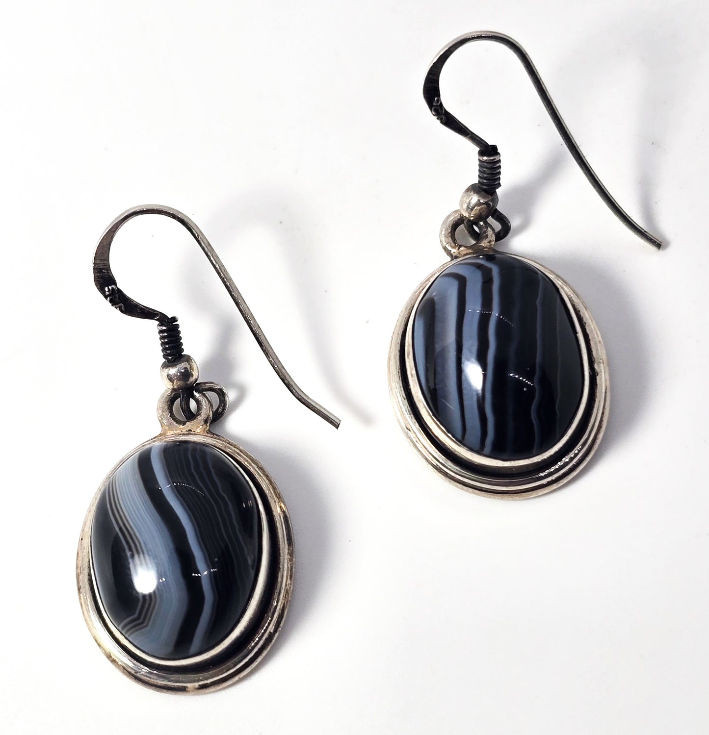 Black Sardonyx banded agate gemstone vintage solid sterling silver Earrings