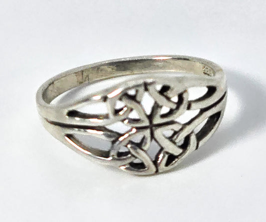 Celtic knot open work simple sterling silver split shank ring size 6