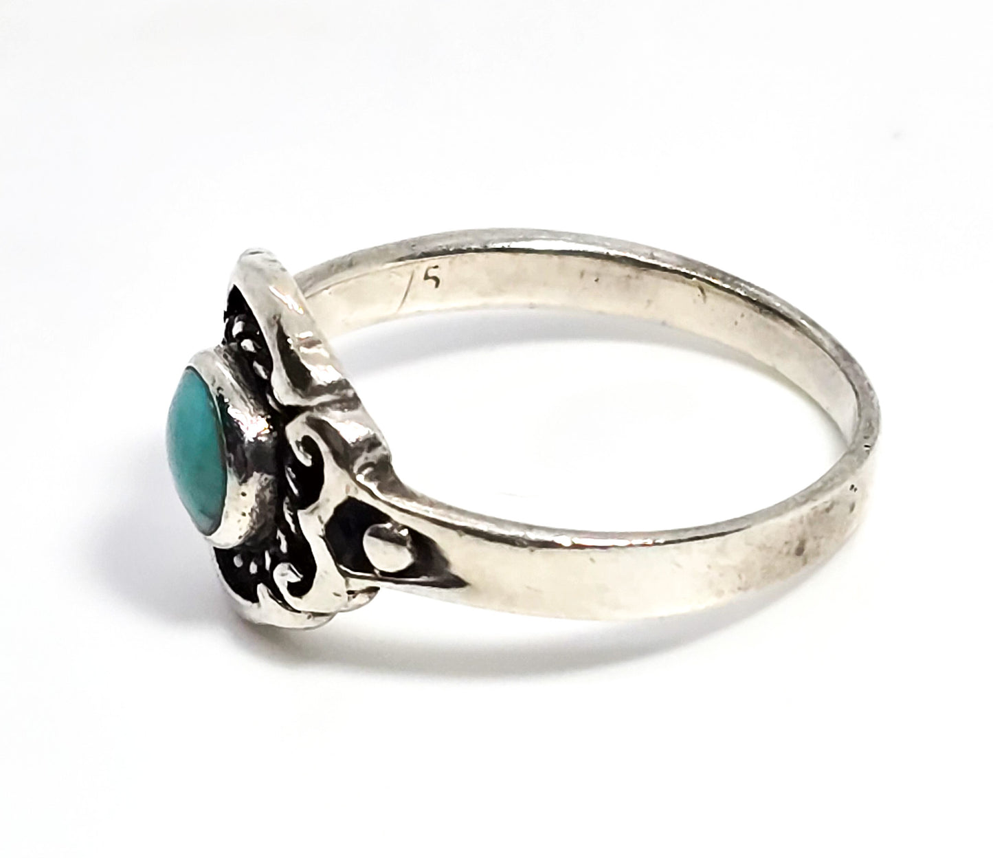 Turquoise gemstone Southwestern vintage sterling silver gemstone ring size 6
