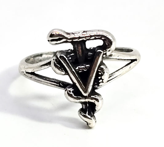 Veterinarian Caduceus Vet Vet Tech sterling silver detailed ring size 6.5