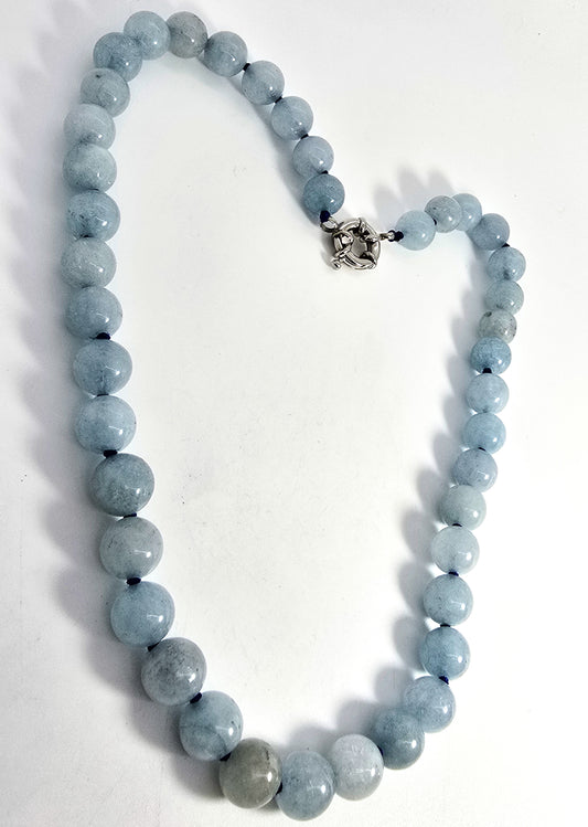 Aquamarine blue gemstone 8mm natural beaded silver toned necklace