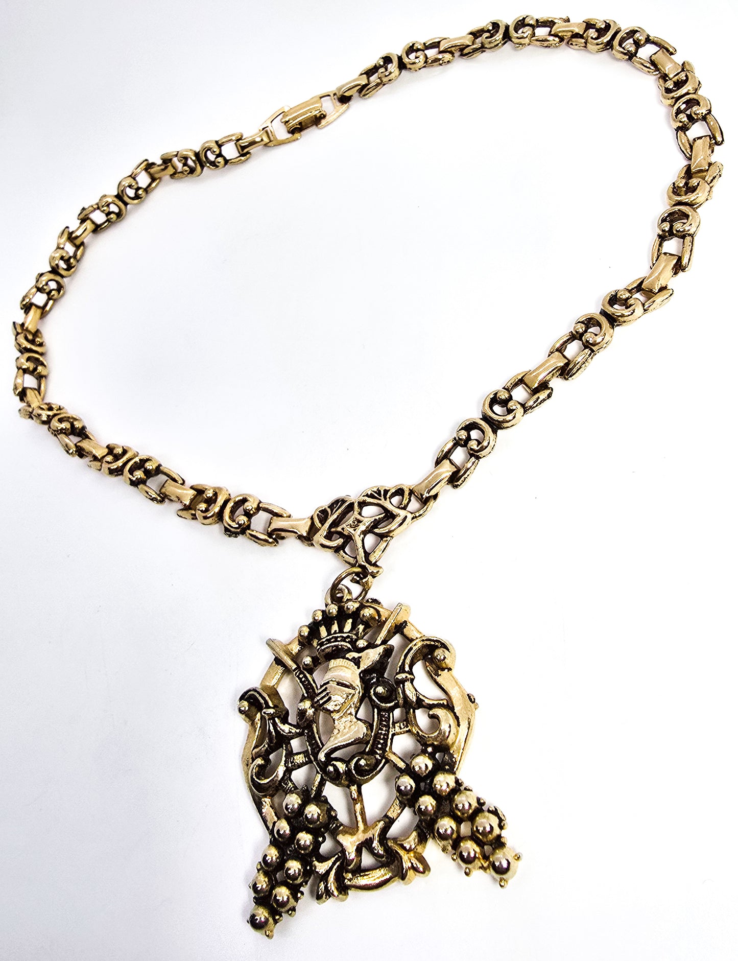 Heraldic knight coat of arms large gold toned mid century vintage statement necklace