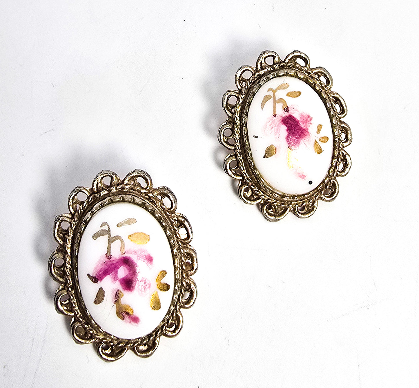 Pink flower white plastic beaded two strand vintage necklace clip earrings set