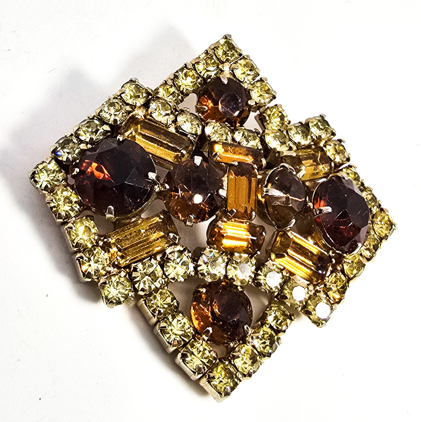 Jonquil yellow root beer brown rhinestone prong set rhinestone vintage brooch