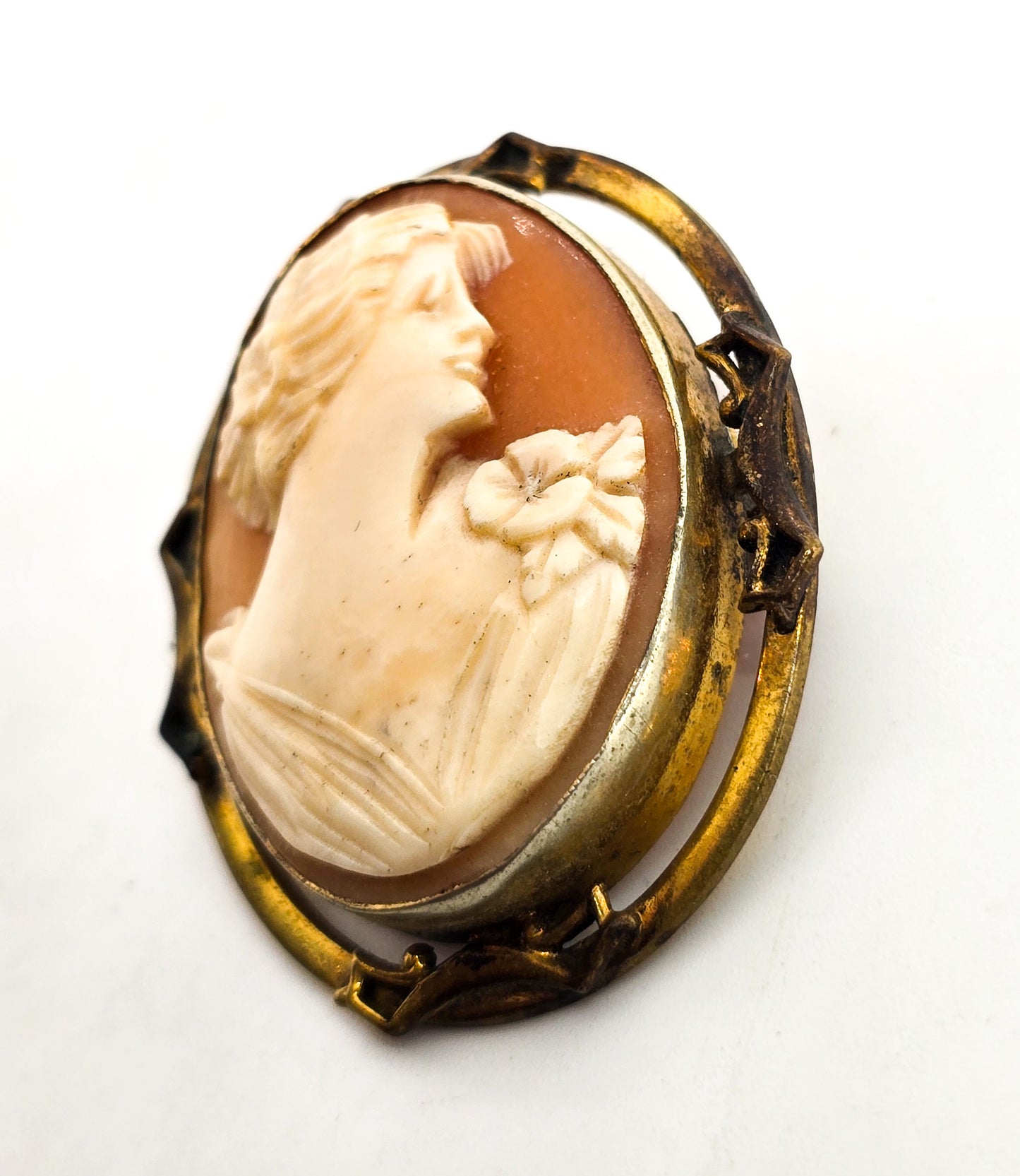A.L. LINDROTH Co. Carved Shell Cameo gold filled antique cameo brooch Art Deco
