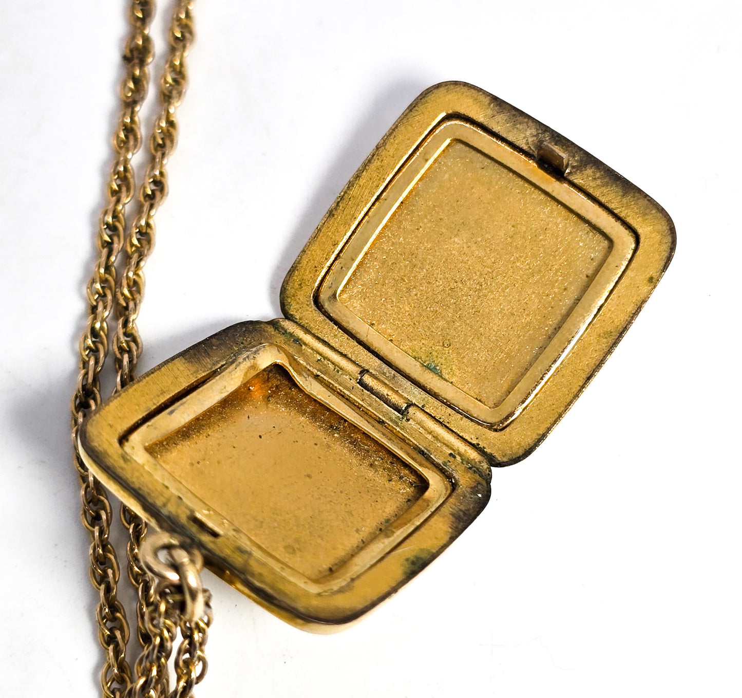 Pittman & Keeler vintage P&K gold filled square etched photo locket necklace