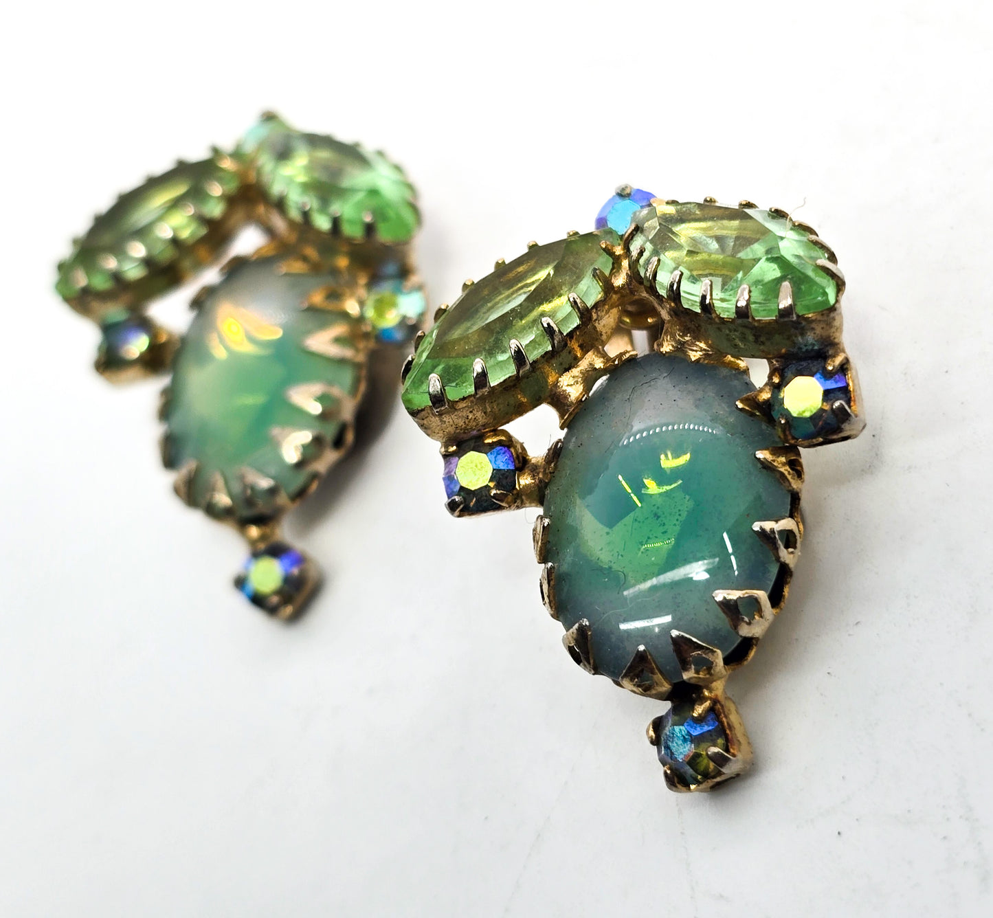 Schreiner Green Opaline Aurora Borealis vintage dogtooth rhinestone earrings