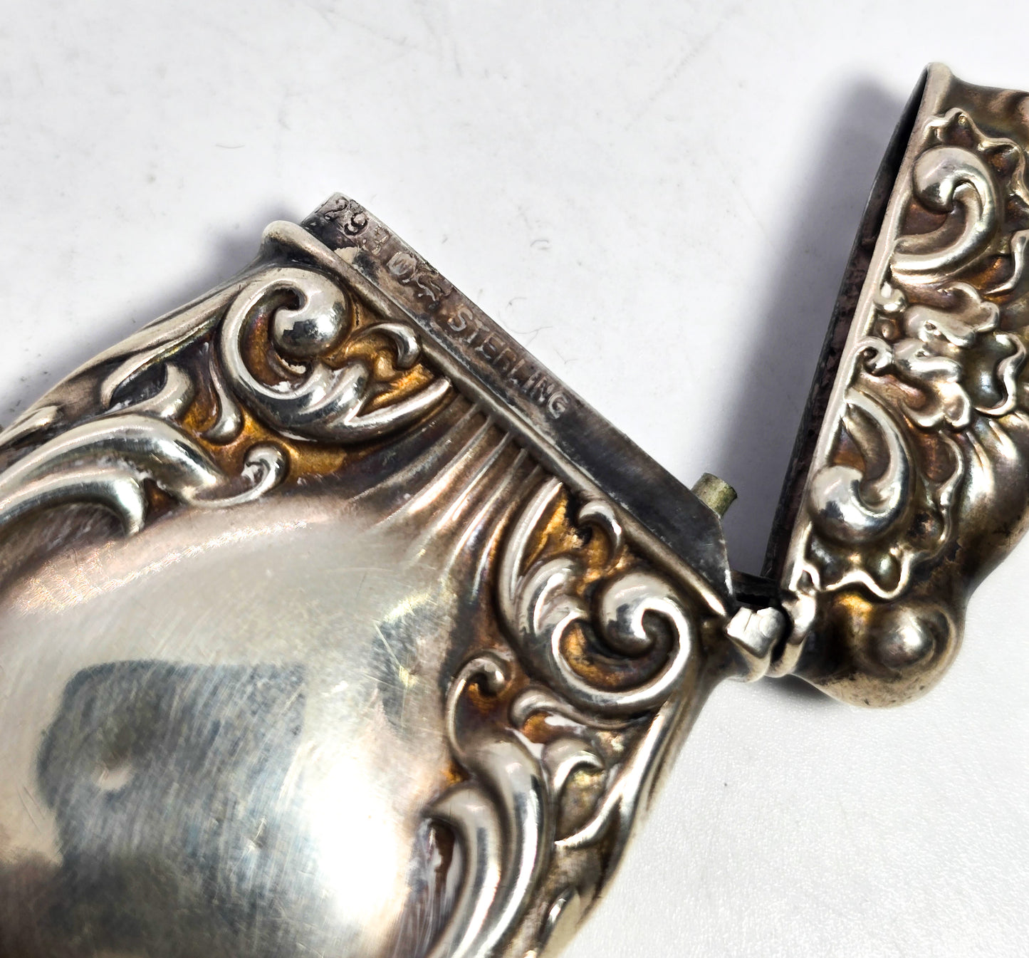 Victorian reposse flower hinged antique sterling silver match safe vesta 4293
