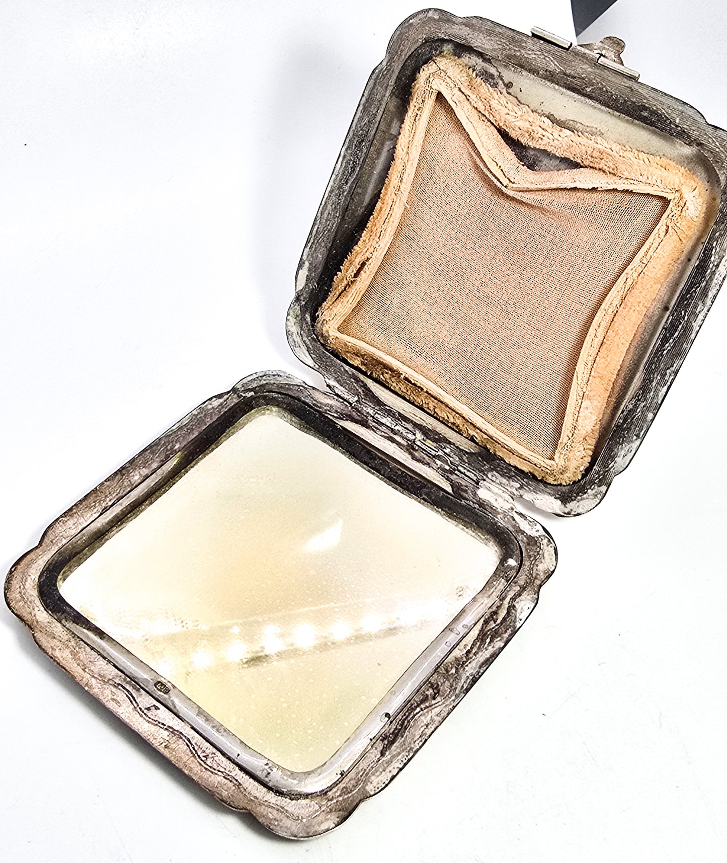 Art Deco etched hinged antique 800 sterling silver mirror powder compact vanity