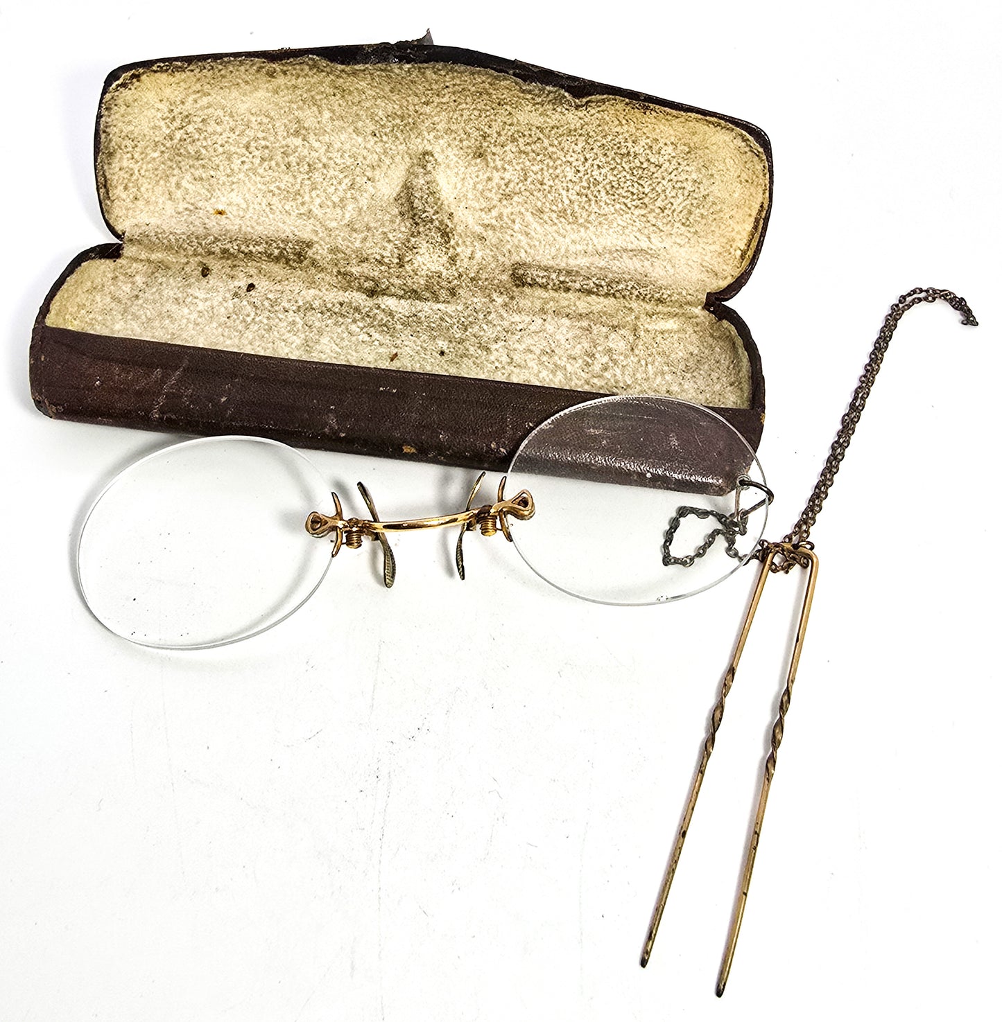 Pince-nez Victorian 1800's glasses "Fits U" gold filled with hair pick and metal case
