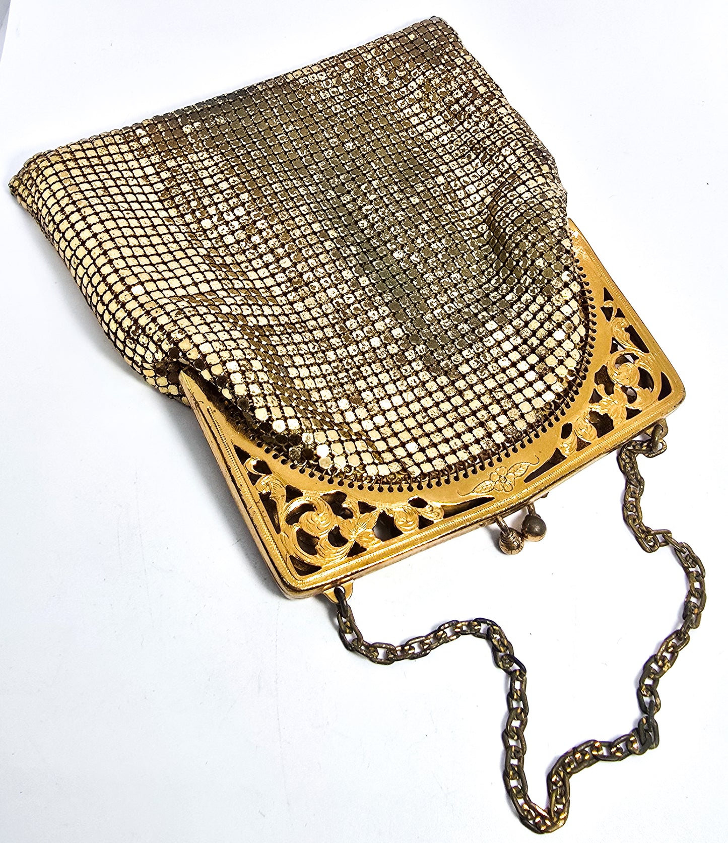 Whiting and Davis mid century vintage gold mesh metal clutch purse with strap