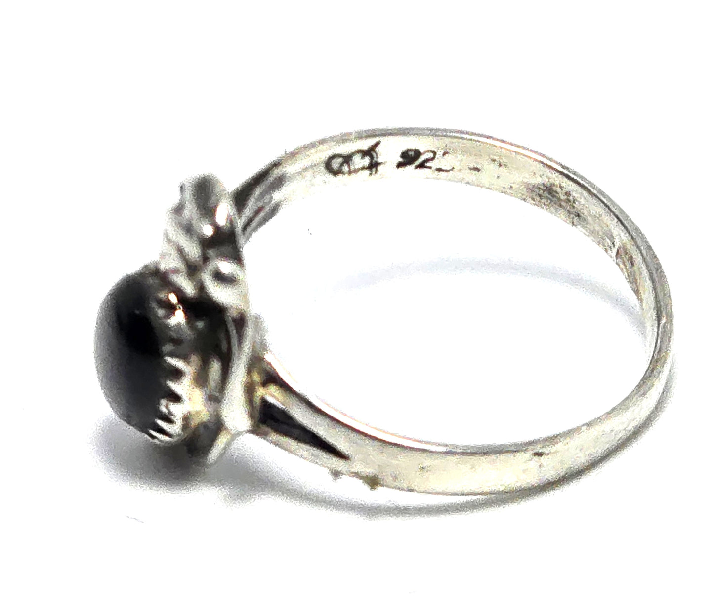 Navajo Black Onyx Feather sterling silver Native American vintage ring size 7.5