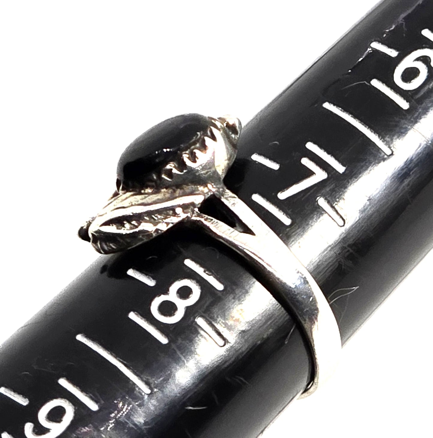 Navajo Black Onyx Feather sterling silver Native American vintage ring size 7.5