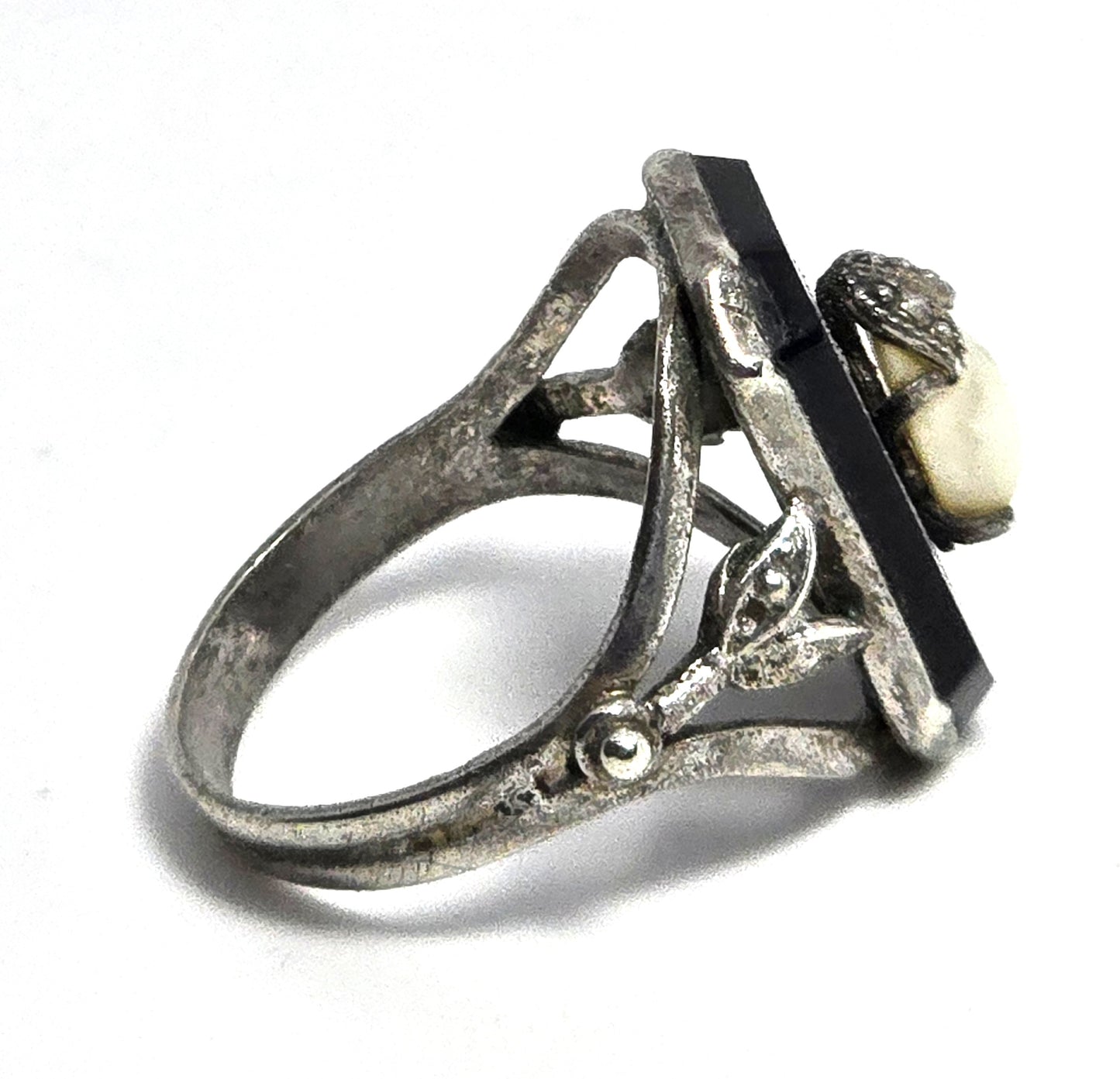 Art Deco black onyx and pearl  antique sterling silver ring size 6