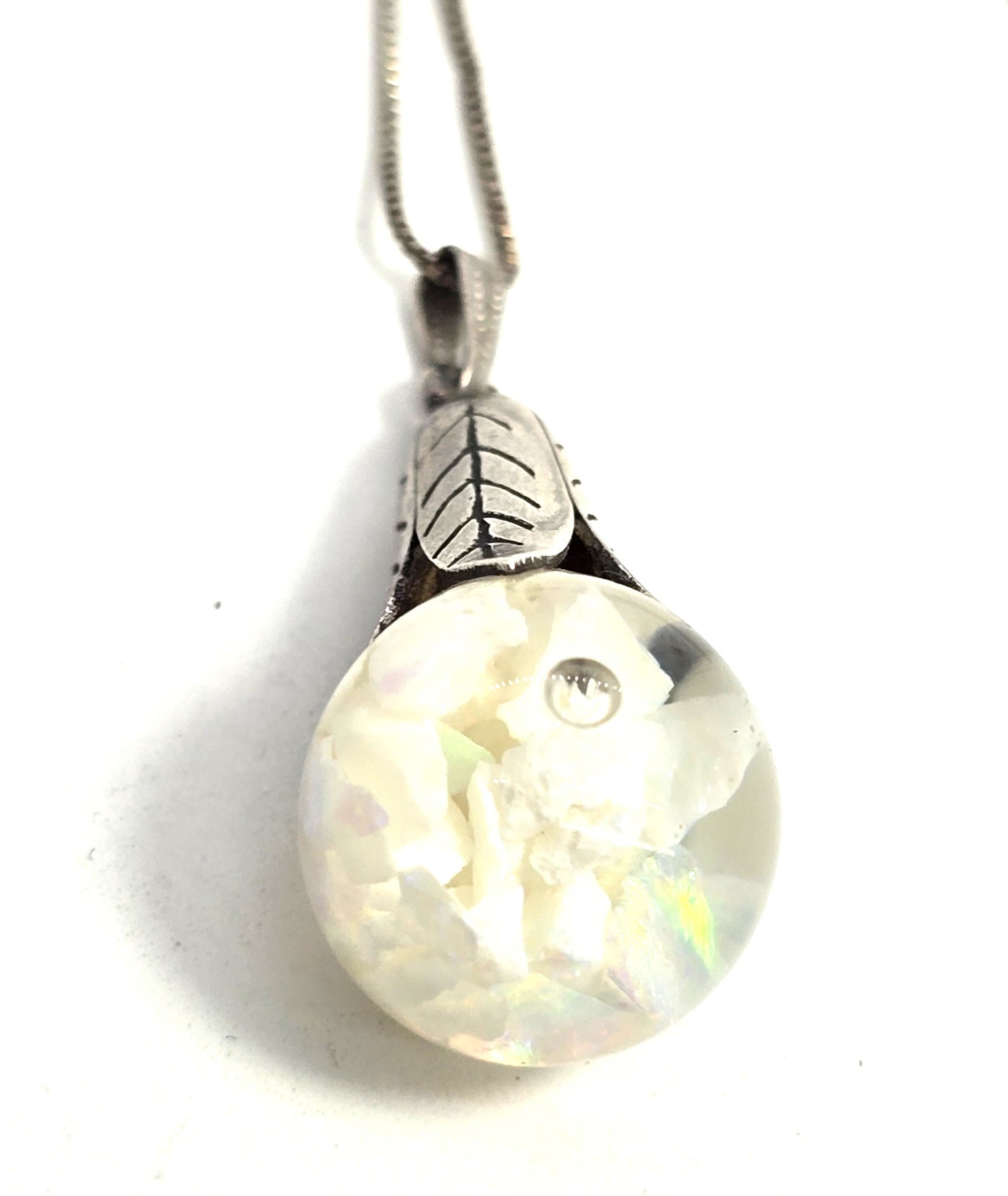 Retro tulip flower floating opal fire opal chip original sterling silver pendant necklace