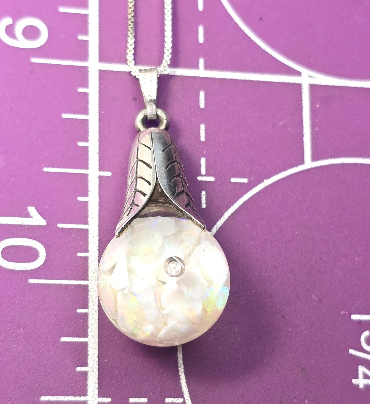 Retro tulip flower floating opal fire opal chip original sterling silver pendant necklace