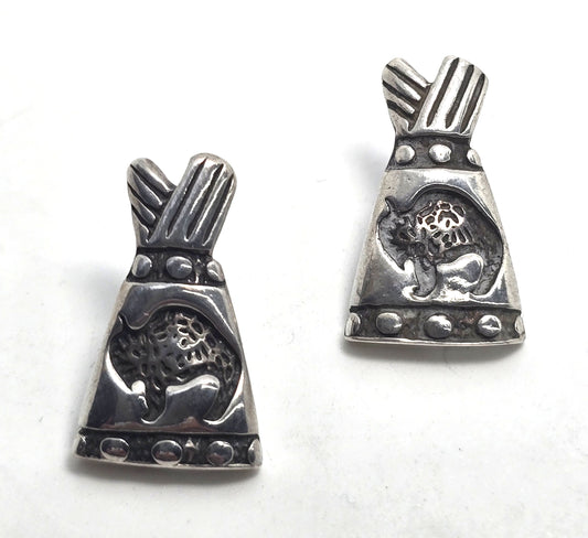 Shube Teepee Bison Buffalo vintage Southwestern sterling silver stud earrings