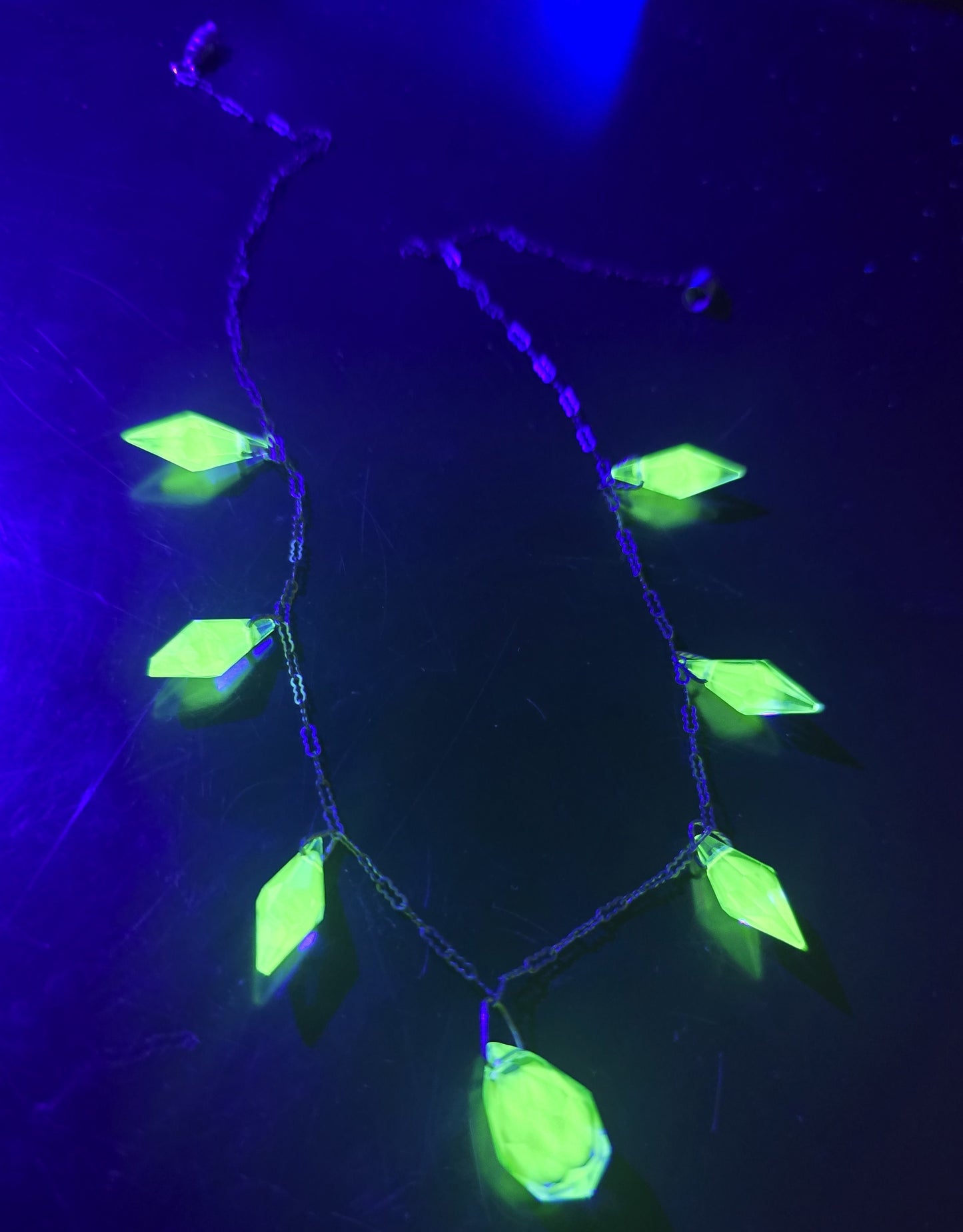 Art Deco Blue Green BI-Color Uranium Crystal Glass Dangle vintage Necklace