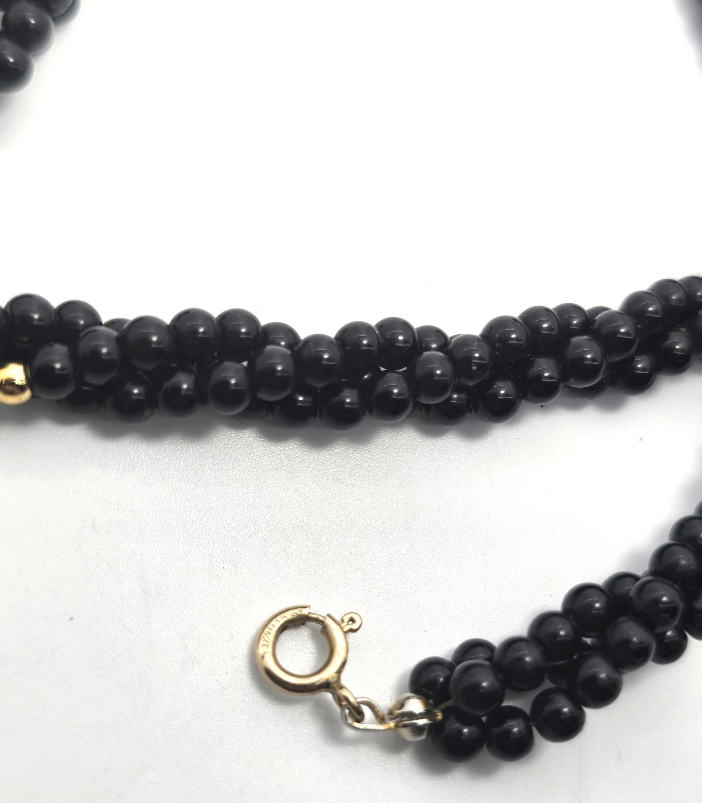 Black onyx green jade and coral 14k yellow gold filled beaded vintage necklace