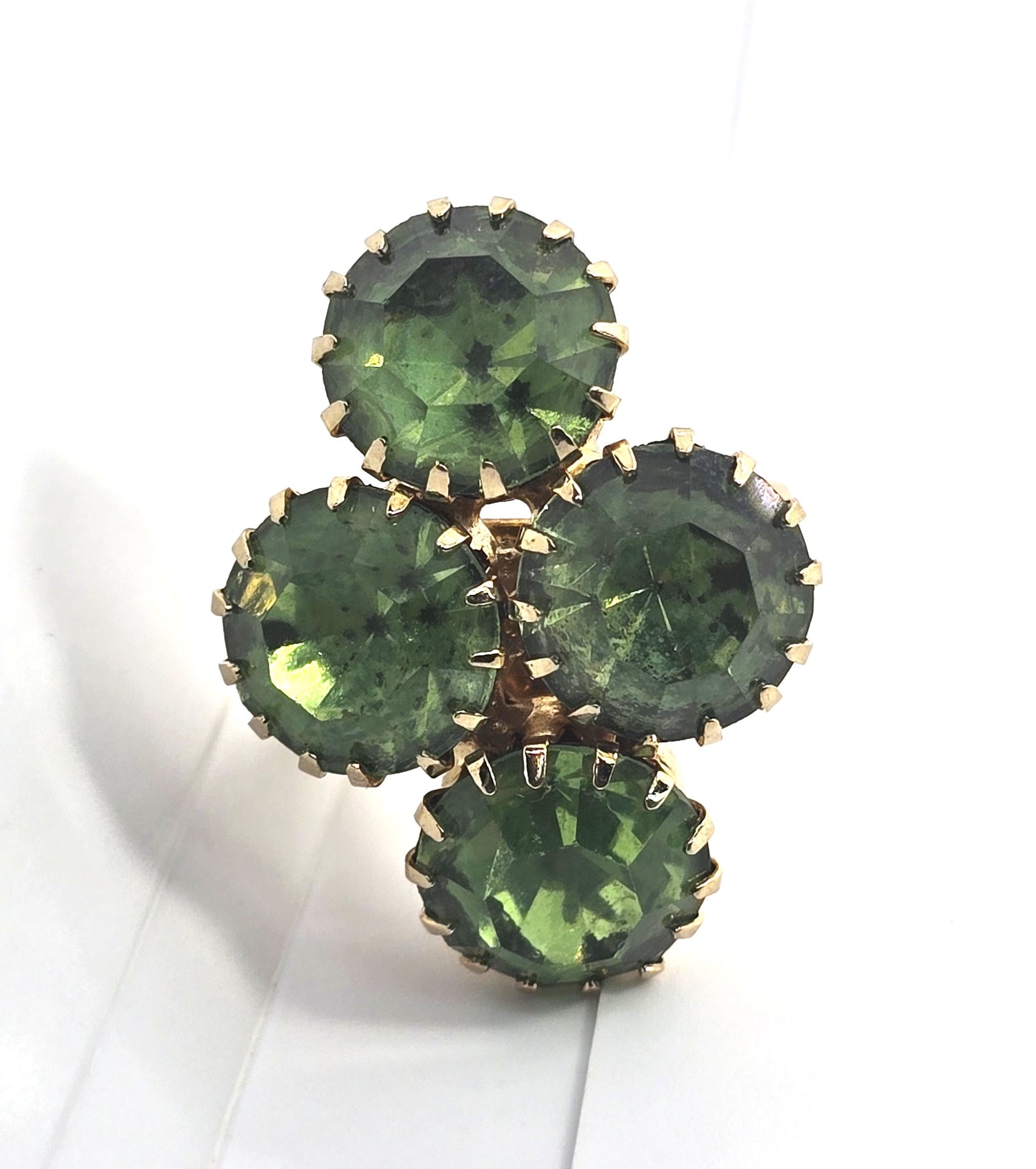 Uranium Glass UV glow rhinestone Emmons gold toned vintage large ring